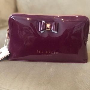 TED BAKER BOW TRIANGLE WASH BAG